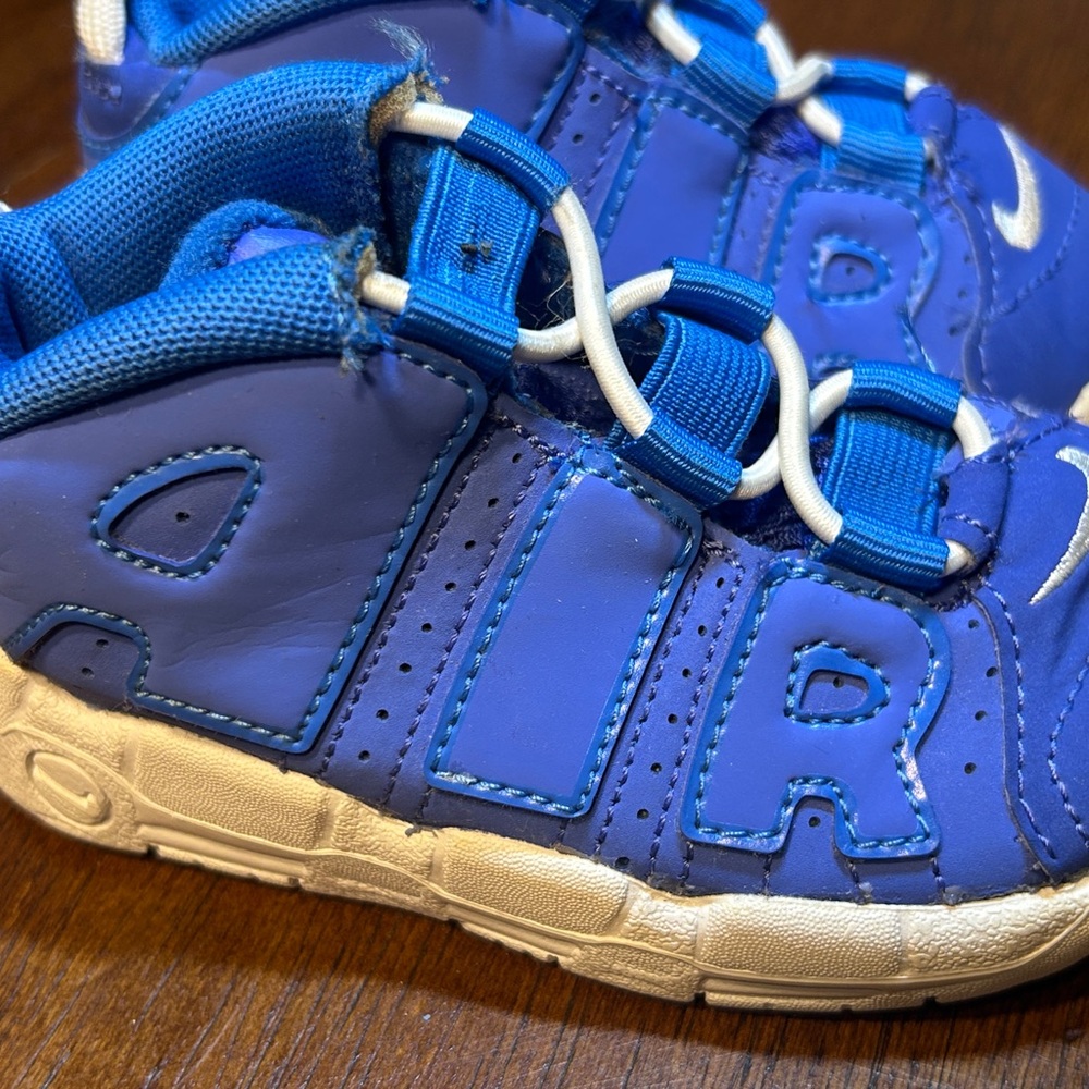 Nike Kids Royal Blue and White Sneakers
